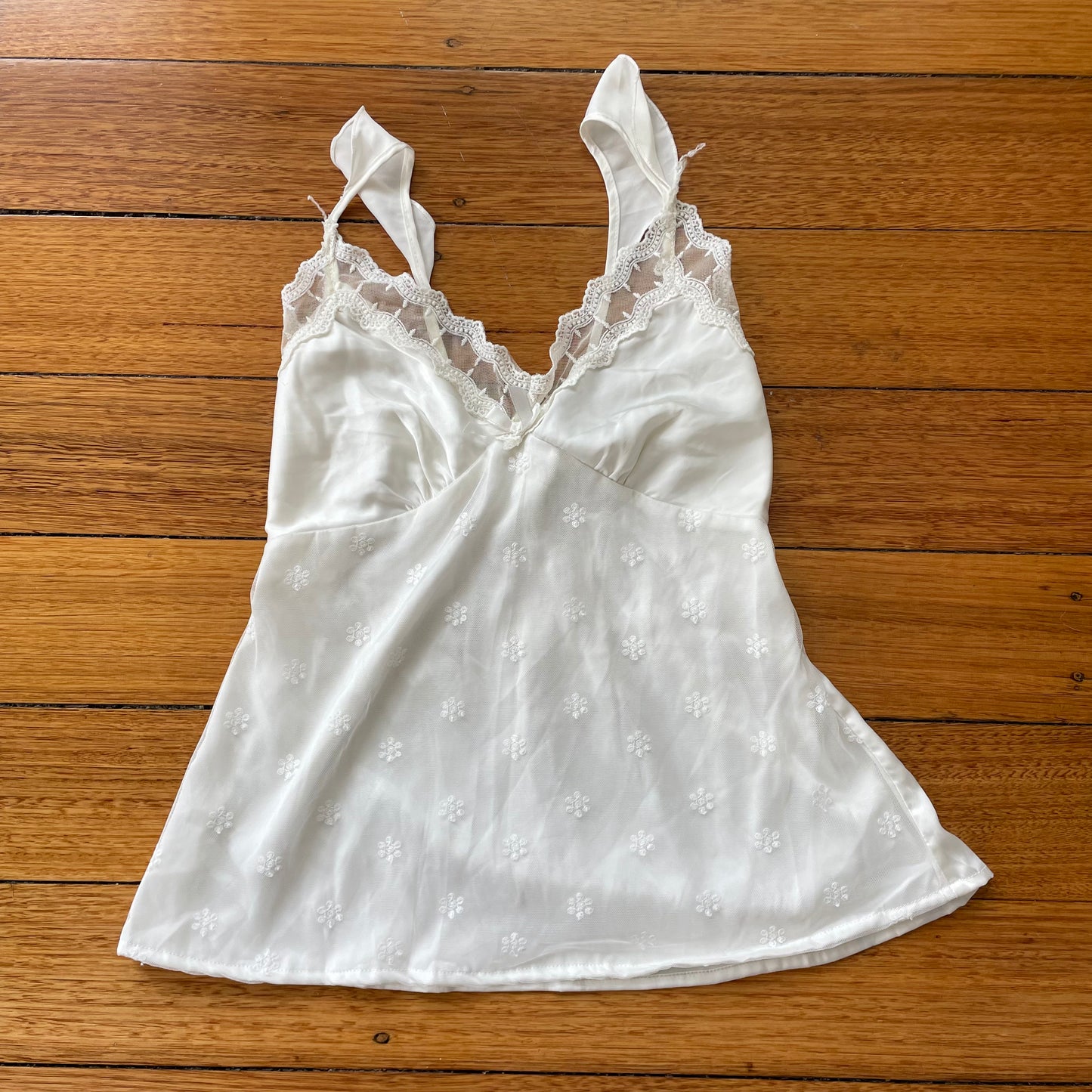 white lace cami