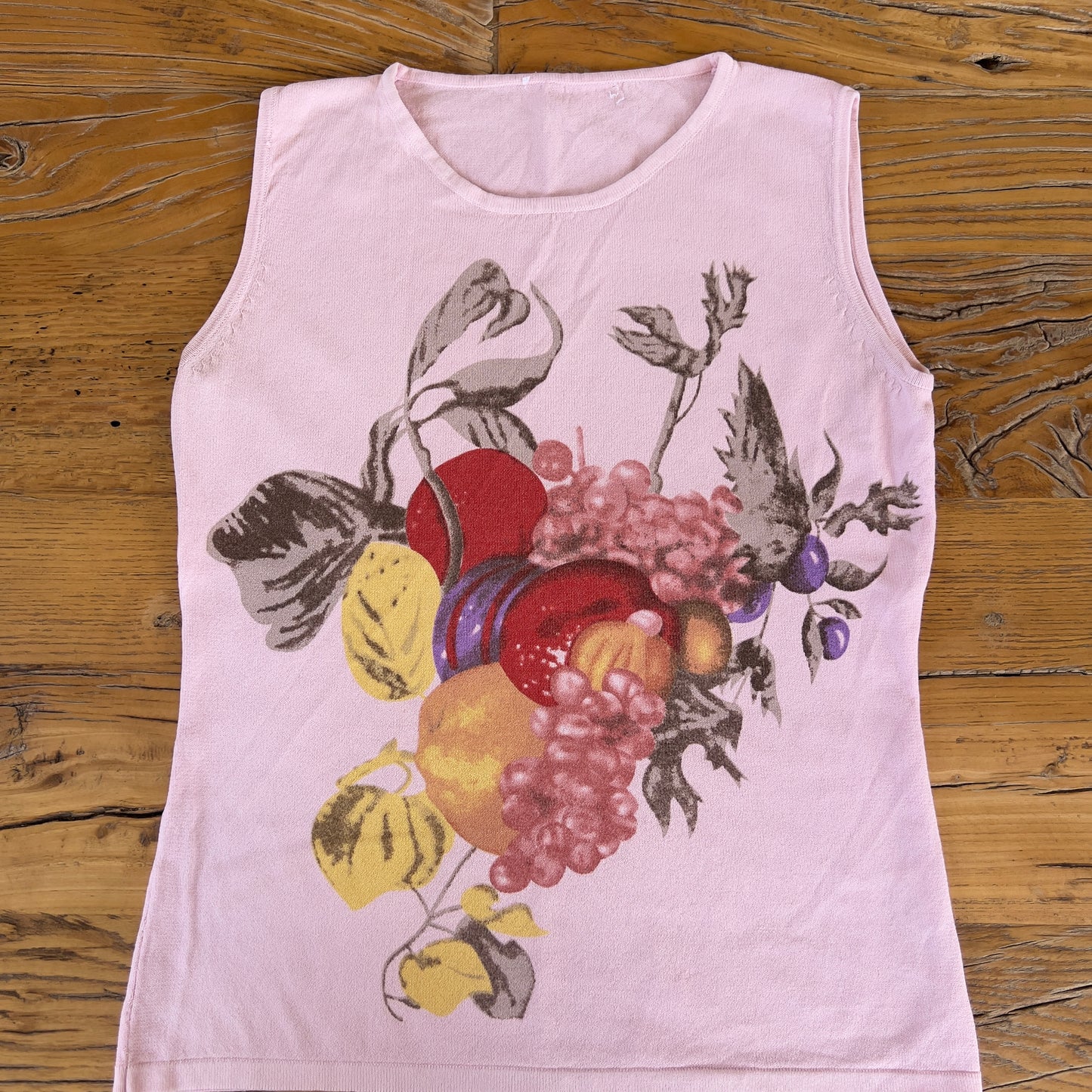 graphic print tank top