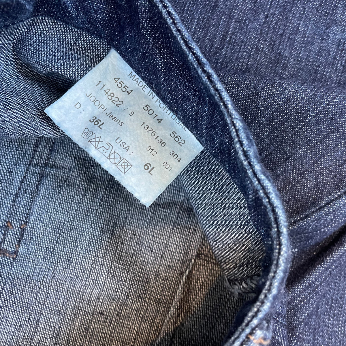 dark wash denim jeans