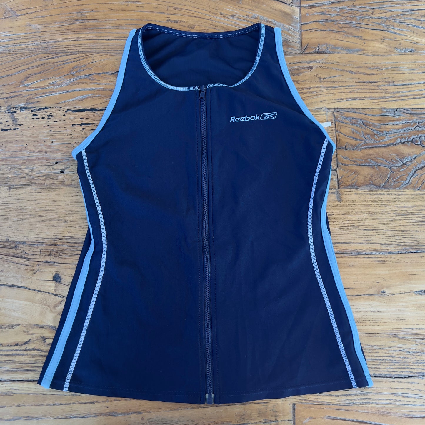 2000s Reebok sports tank