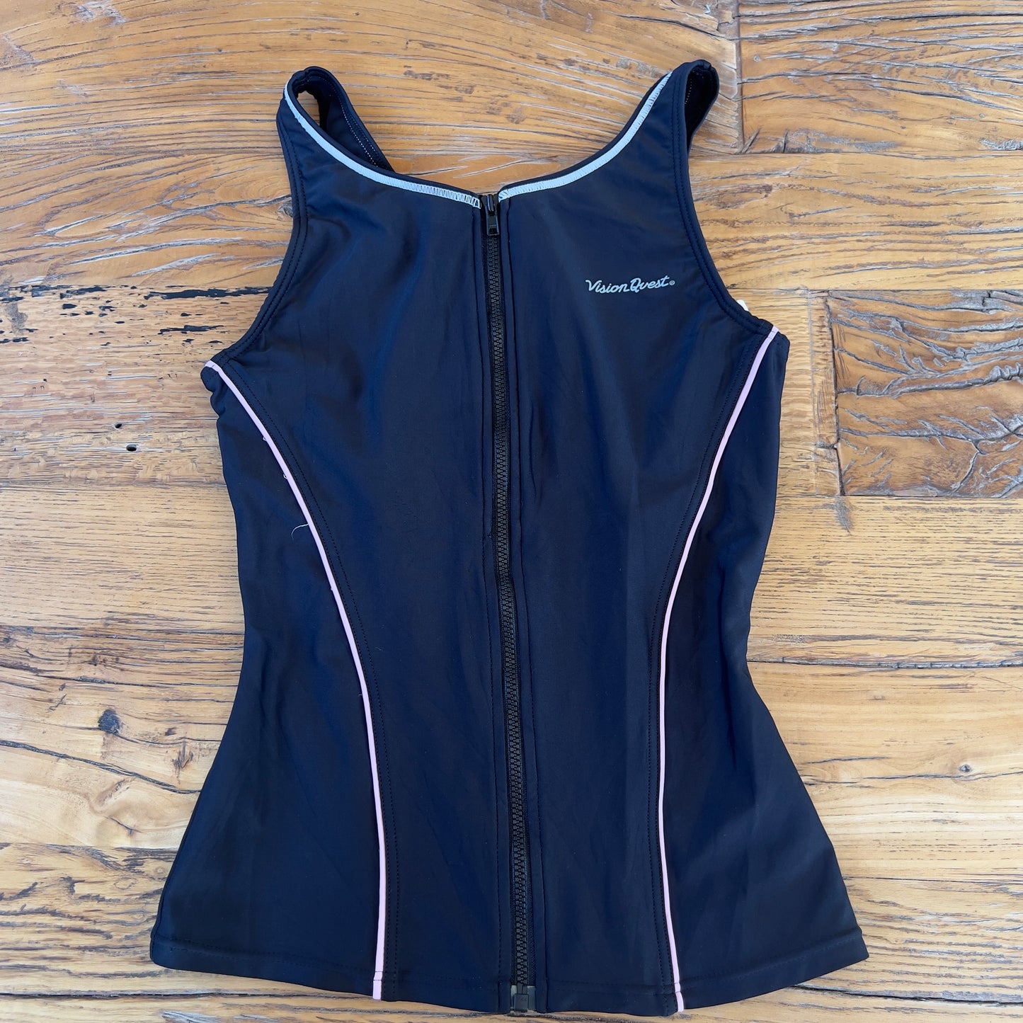 2000s zip-up sports tank