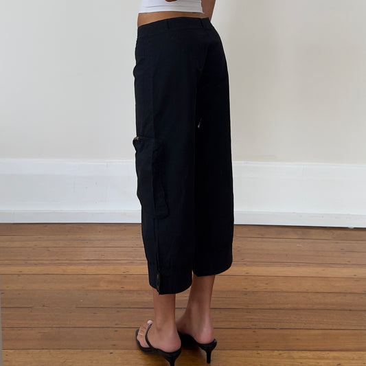 black 3/4 capri pants