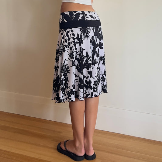 2000s floral midi skirt