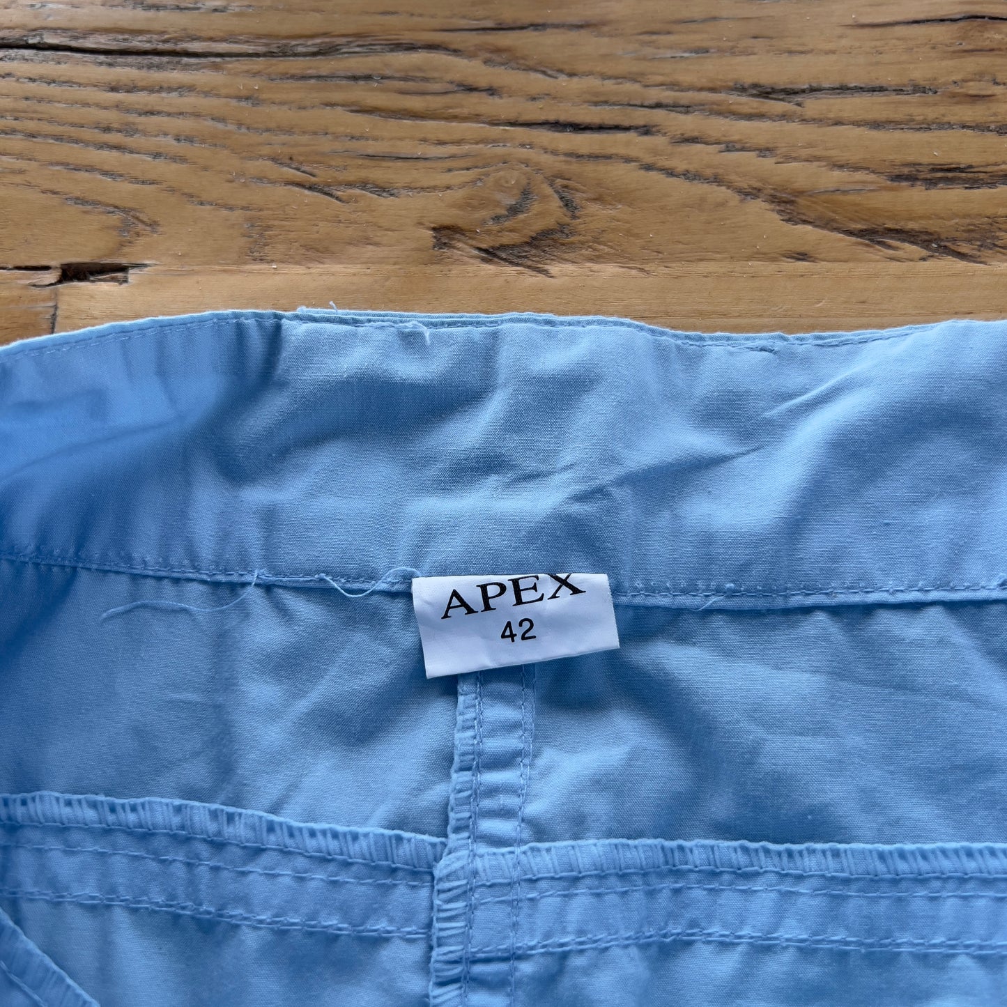 blue 3/4 cargo capris