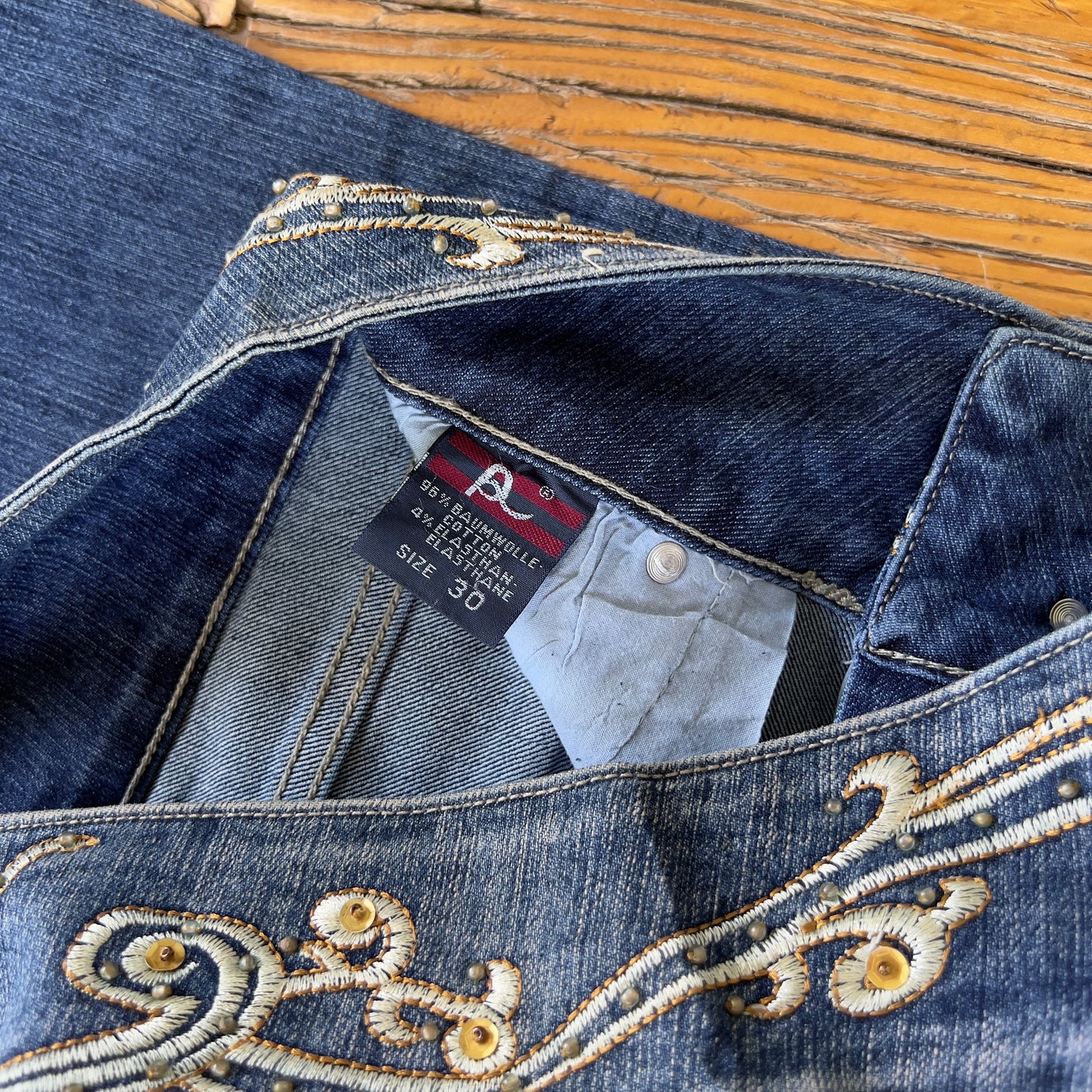 vintage embroidered flared jeans