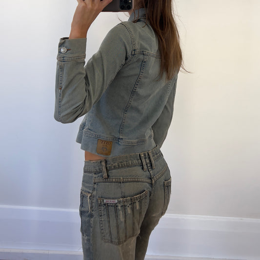 zip up denim jacket