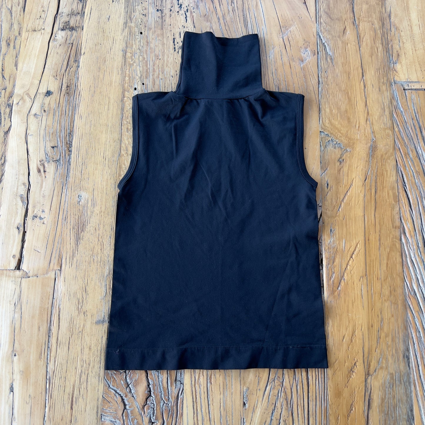 black high neck tank
