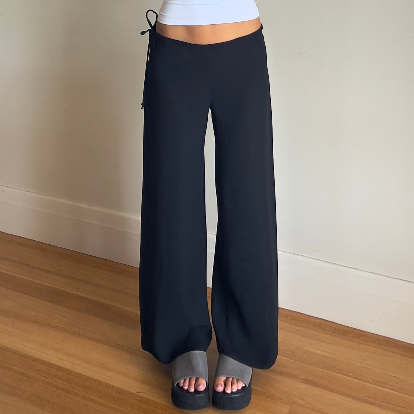 black wide leg tie-up pants