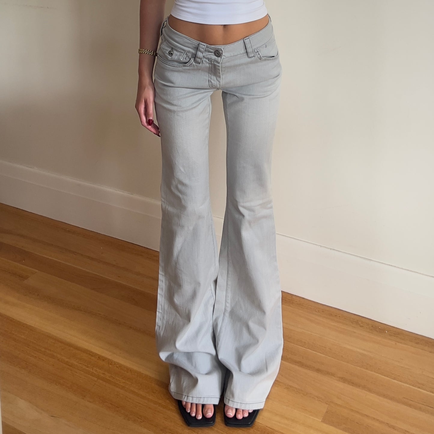 low rise baggy jeans