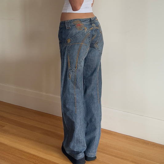 low rise baggy jeans