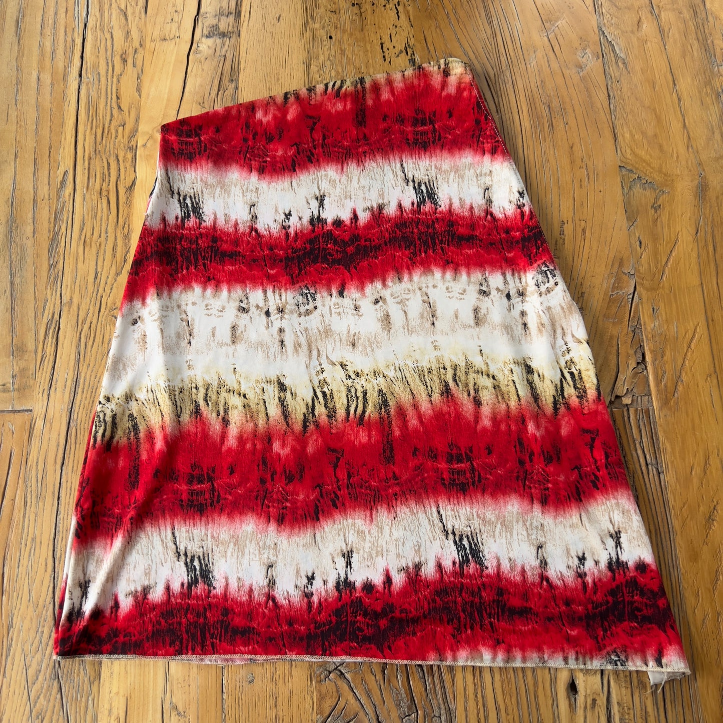graphic print midi skirt