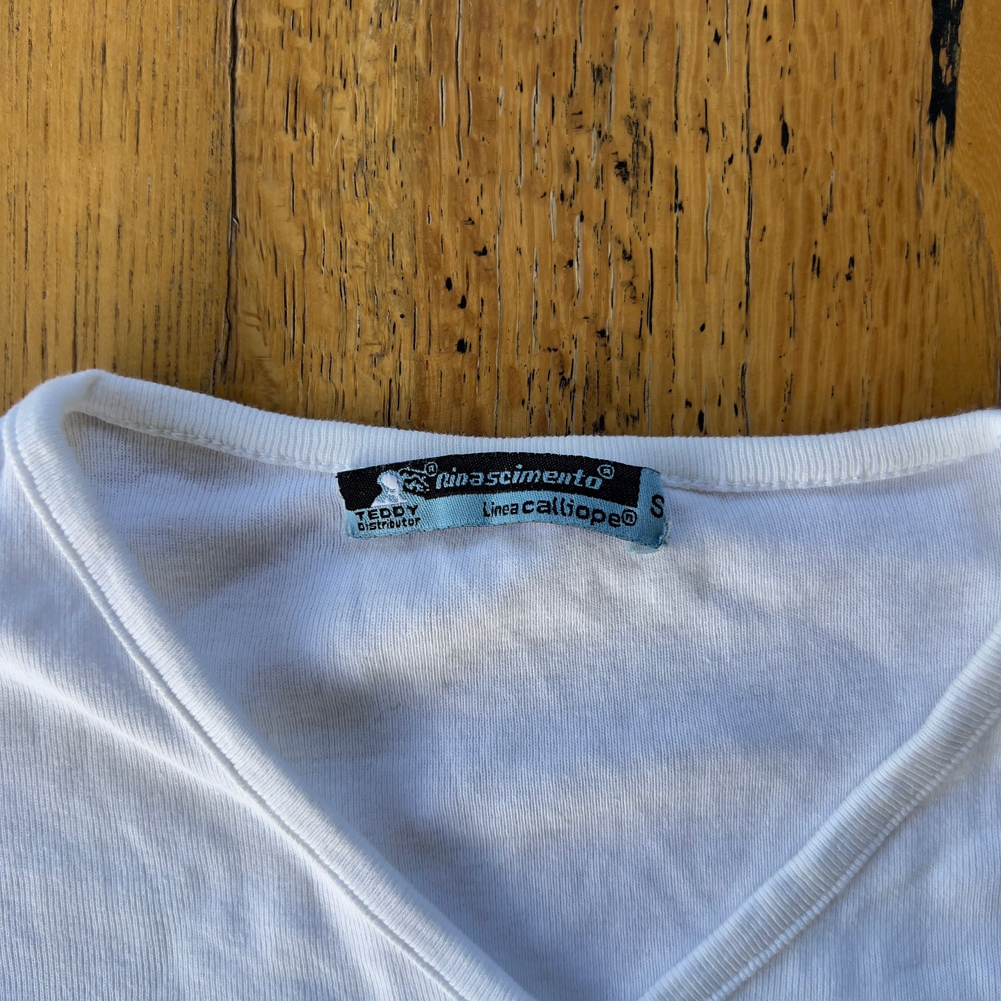 Rinascimento spell out baby tee