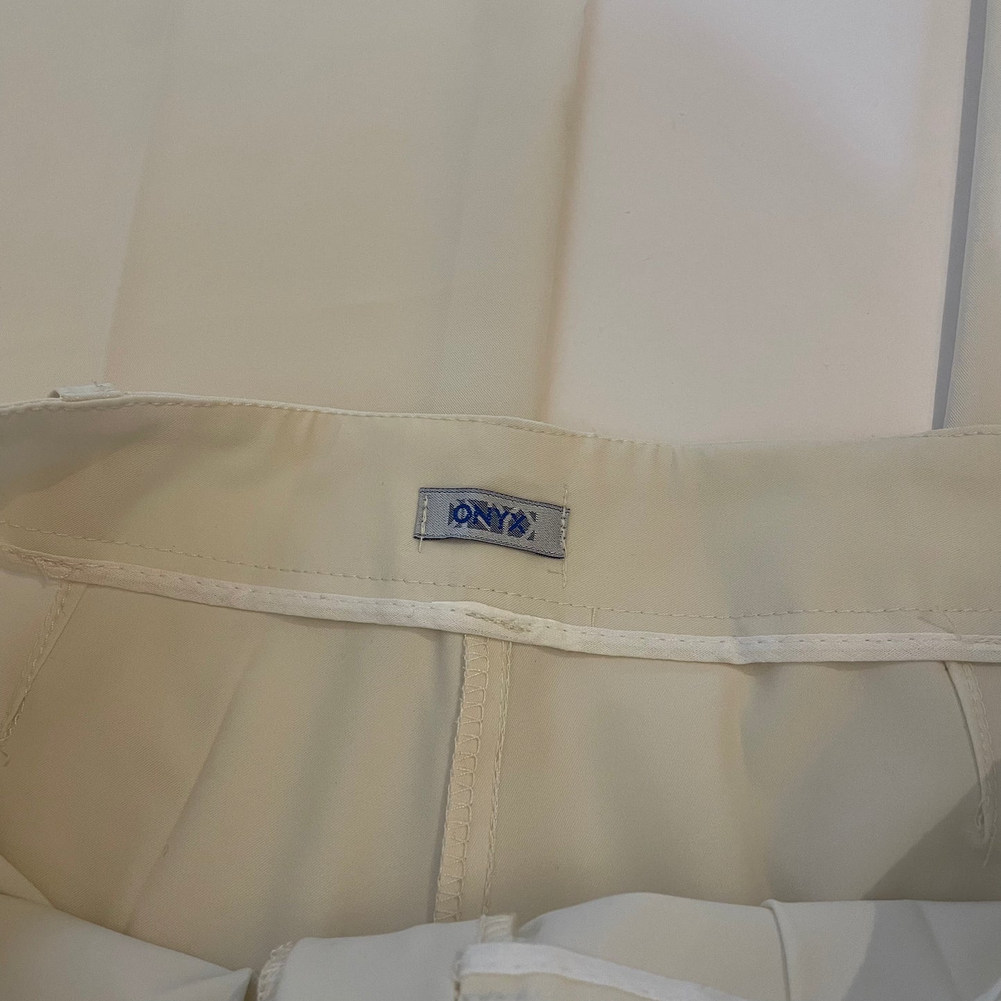 90s low rise trousers