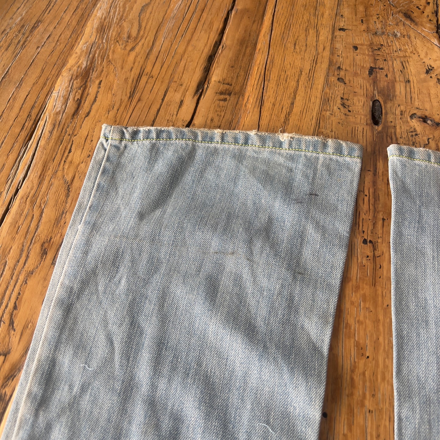 low rise baggy ripped jeans