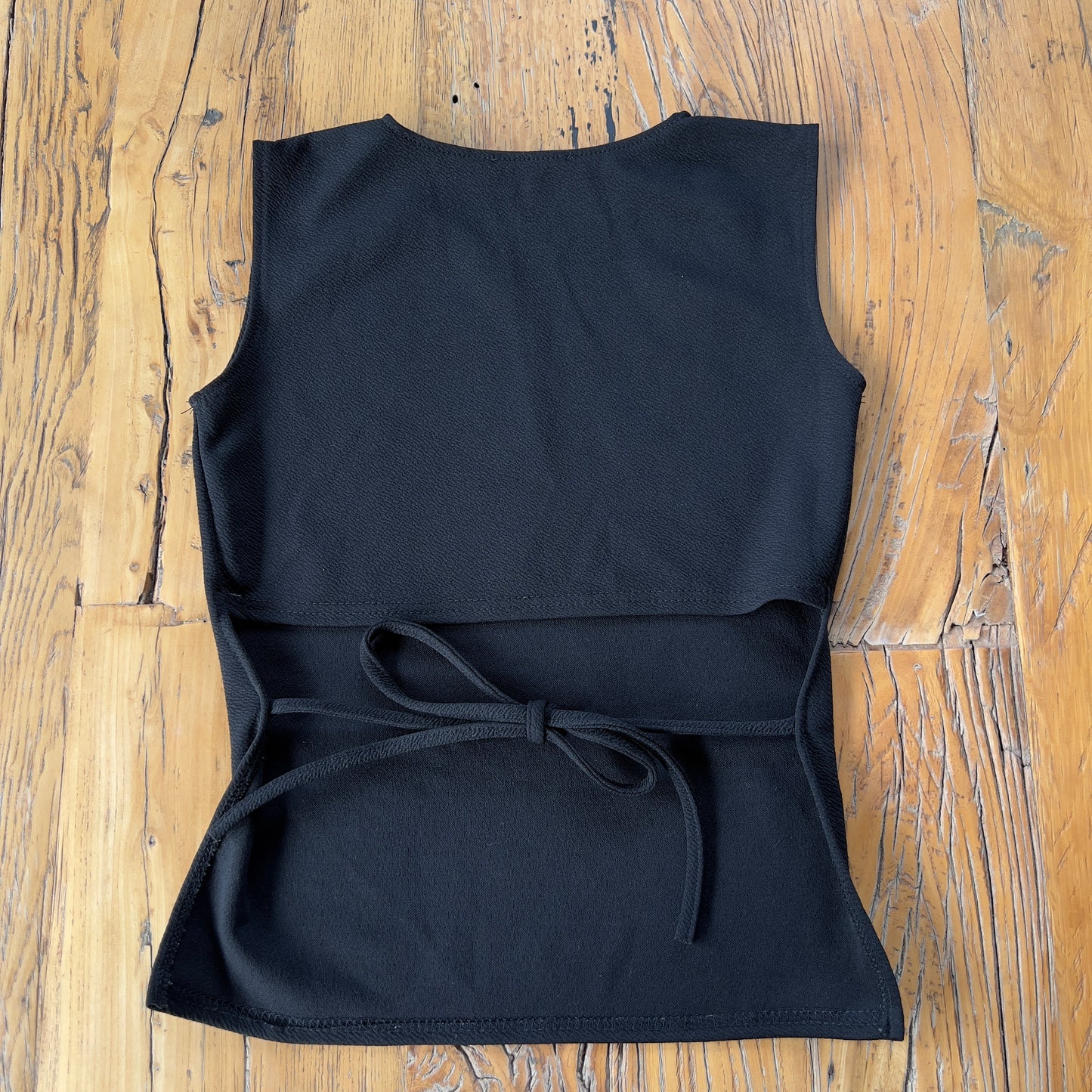 Susa Musa London boat neck tank