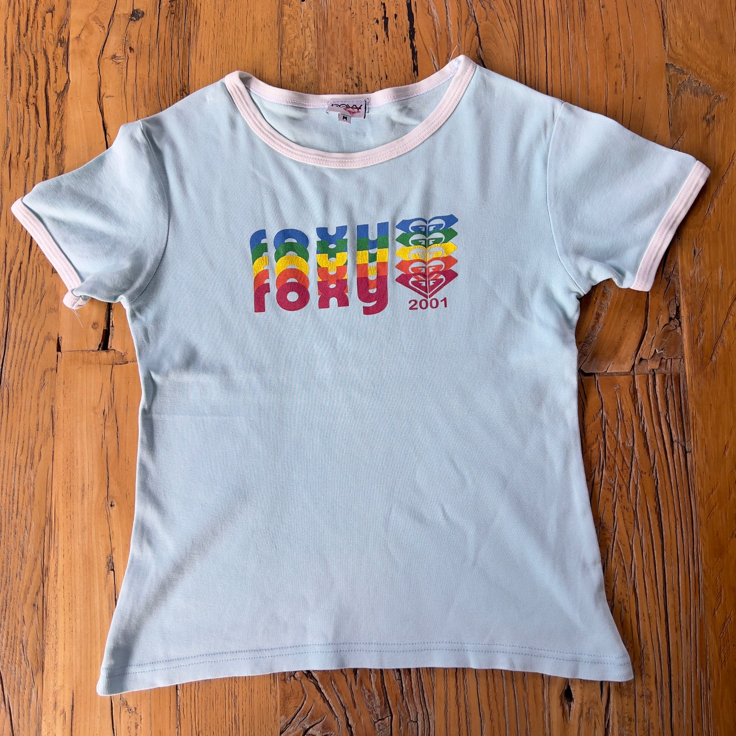 2000s graphic Roxy tee
