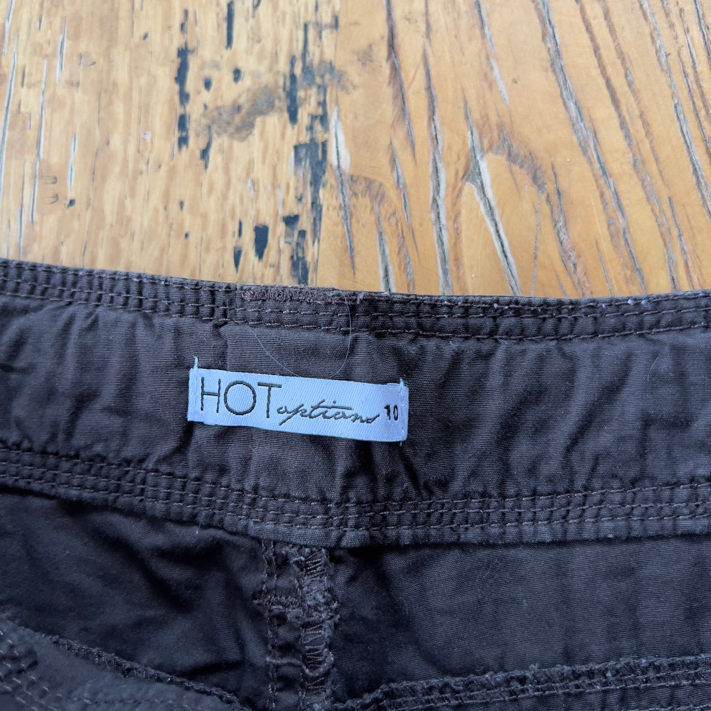 brown capri cargos