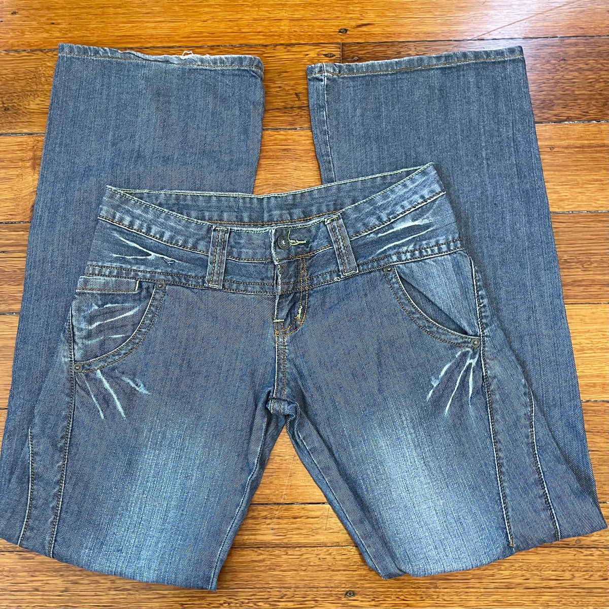 low rise wide leg jeans