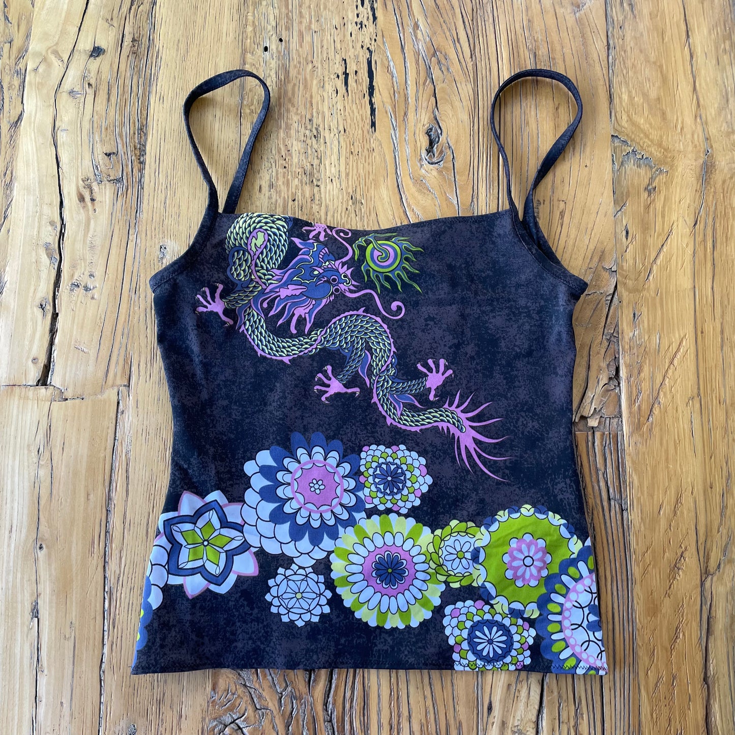 graphic tank