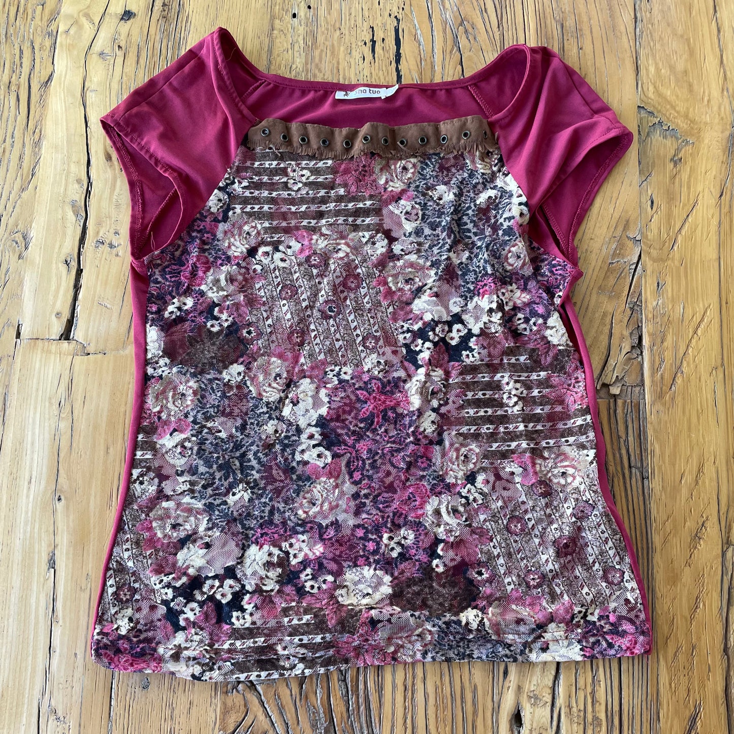lace graphic top