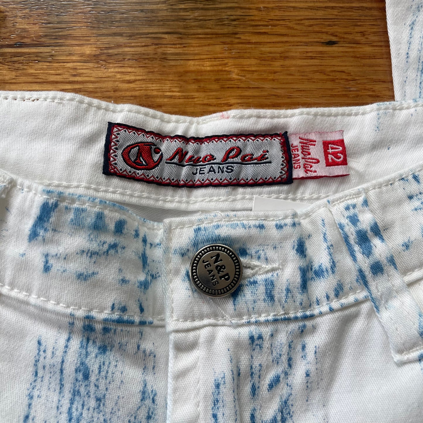 deadstock blue/white jeans