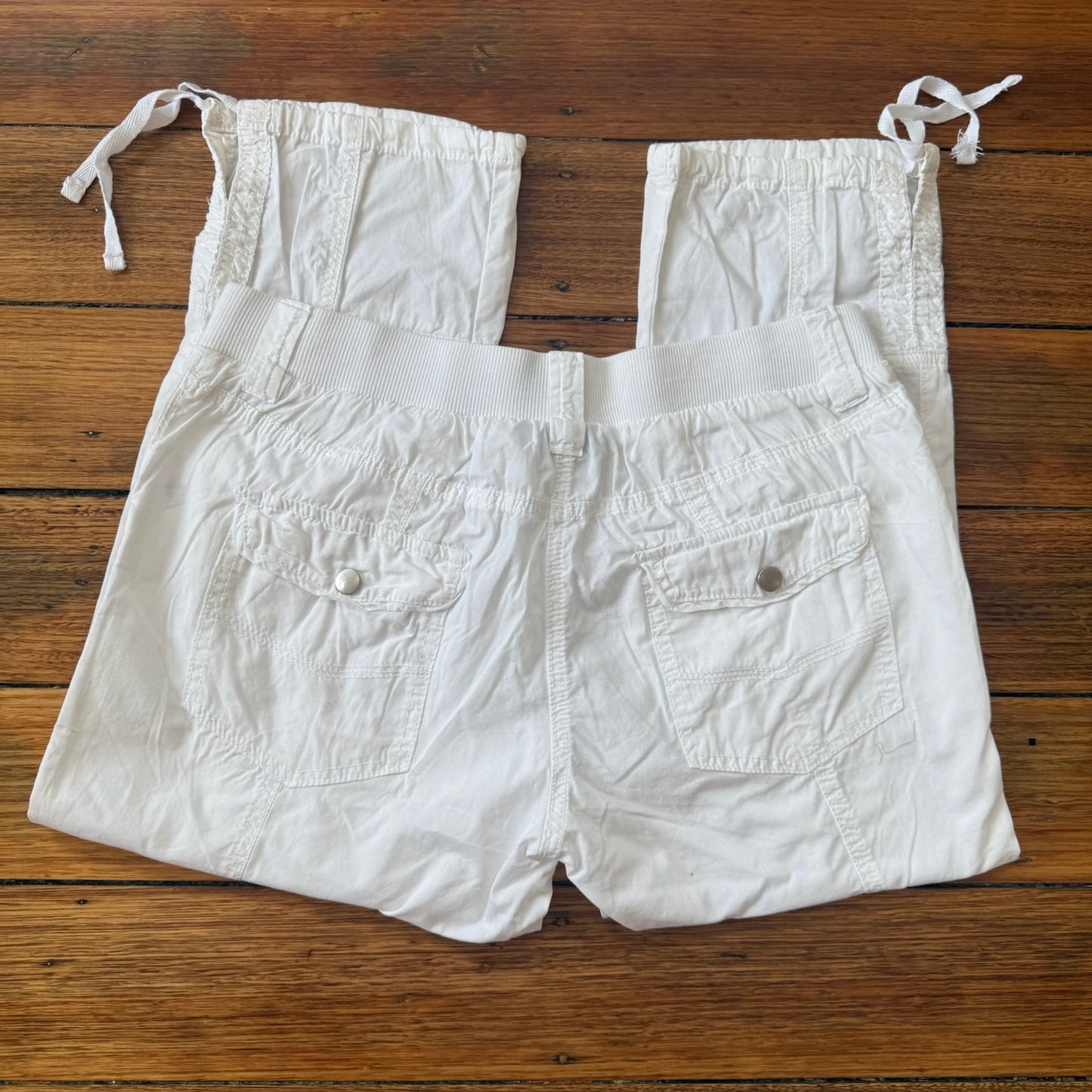 white cargo capris