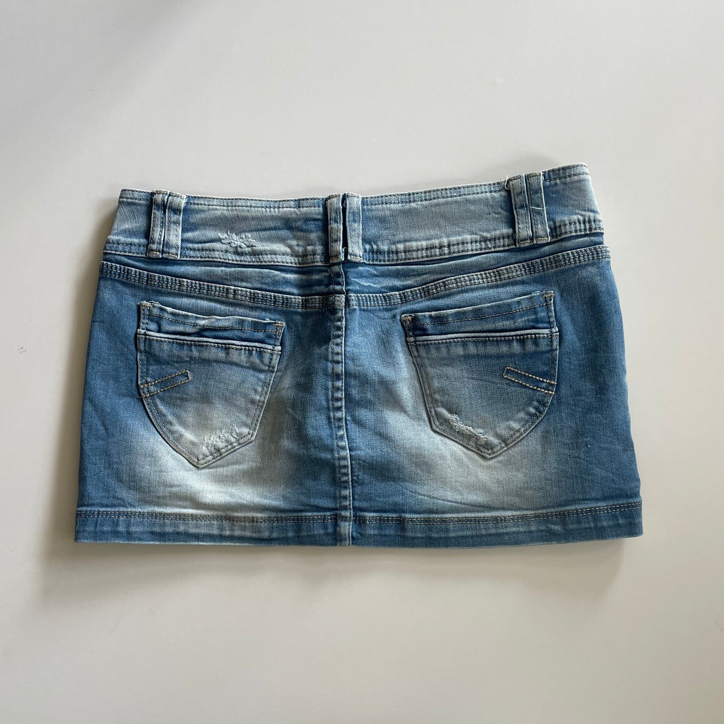 2000s mini denim skirt