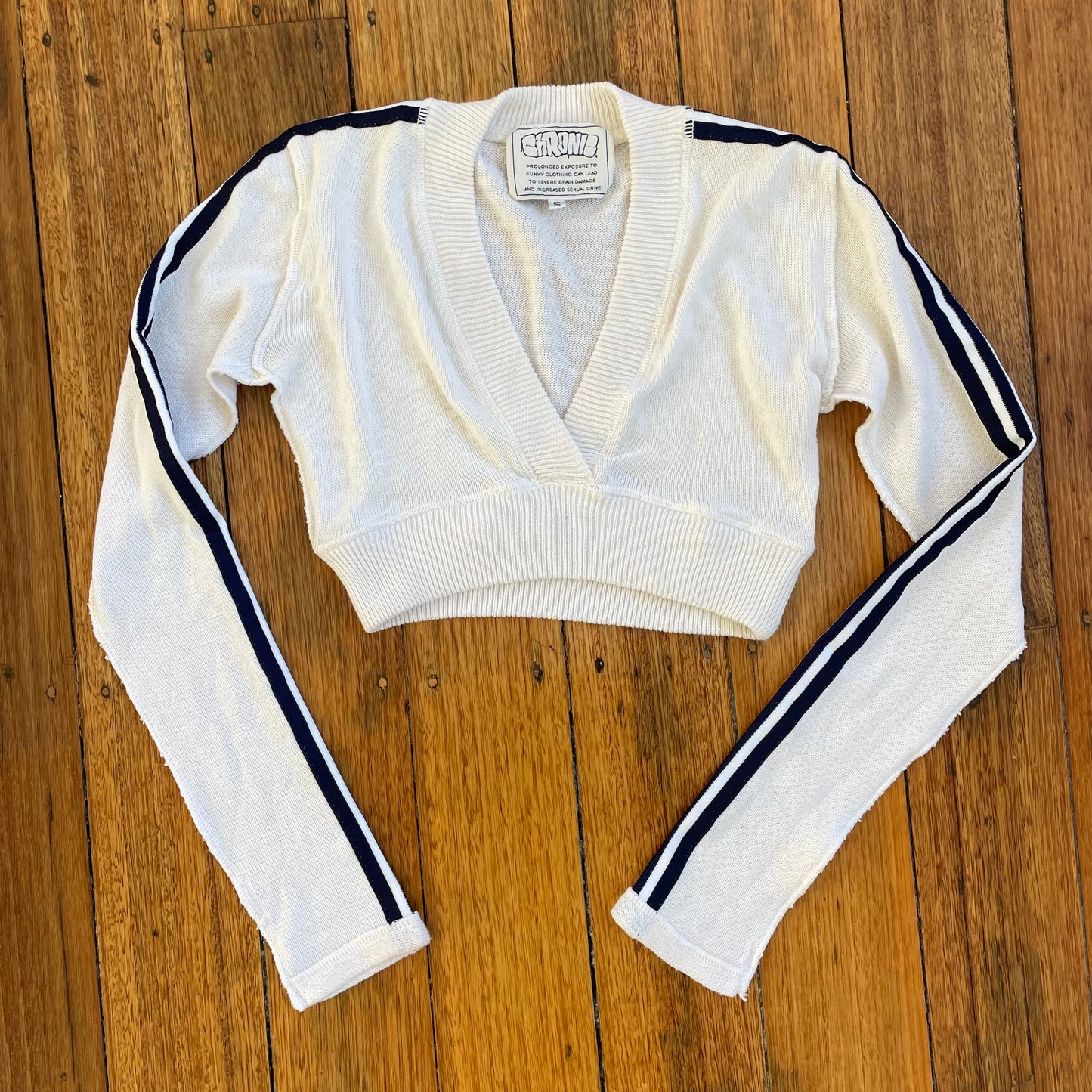 cropped long sleeve