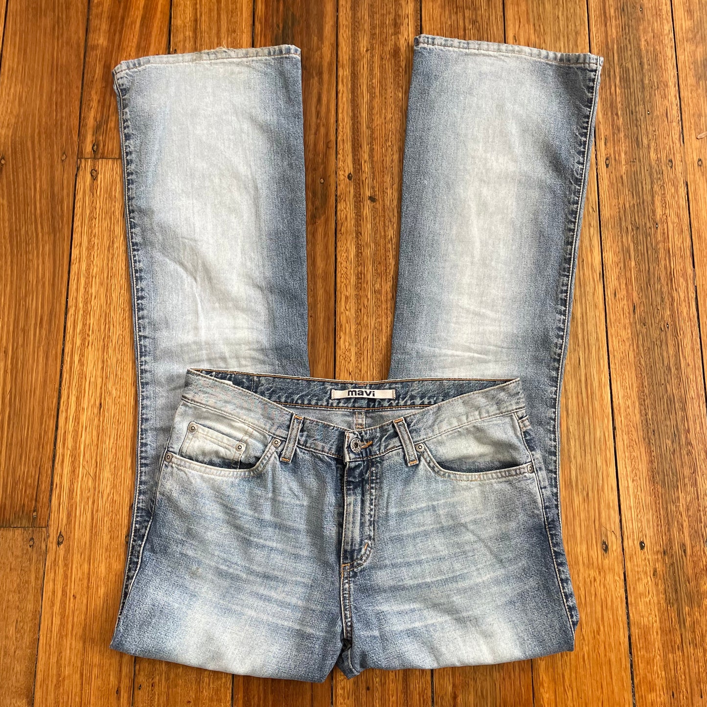 baggy denim jeans