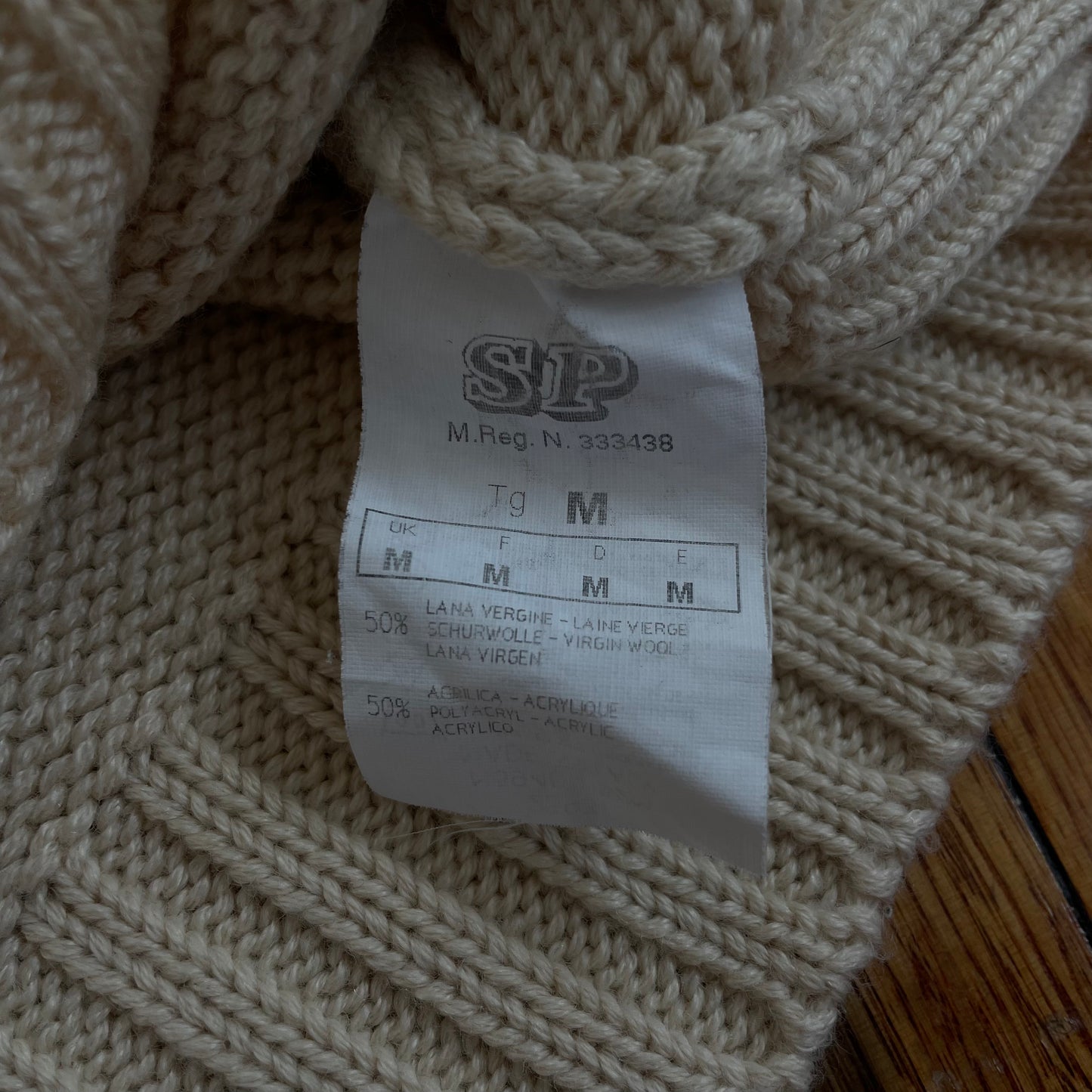 wool sleveless mock knit top