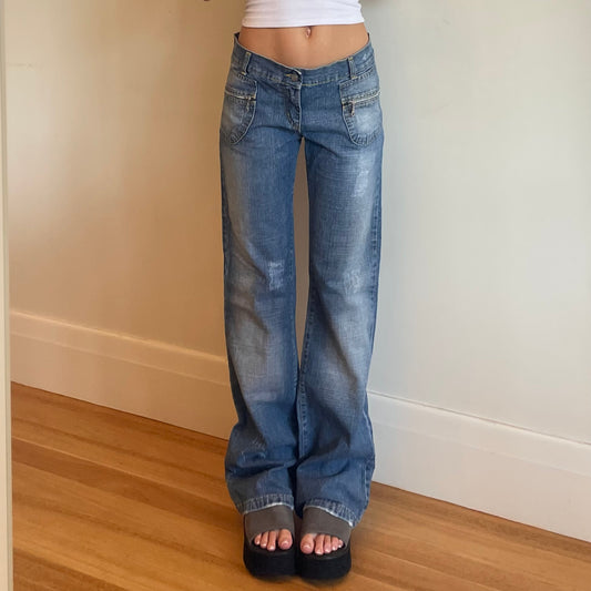 low rise baggy jeans