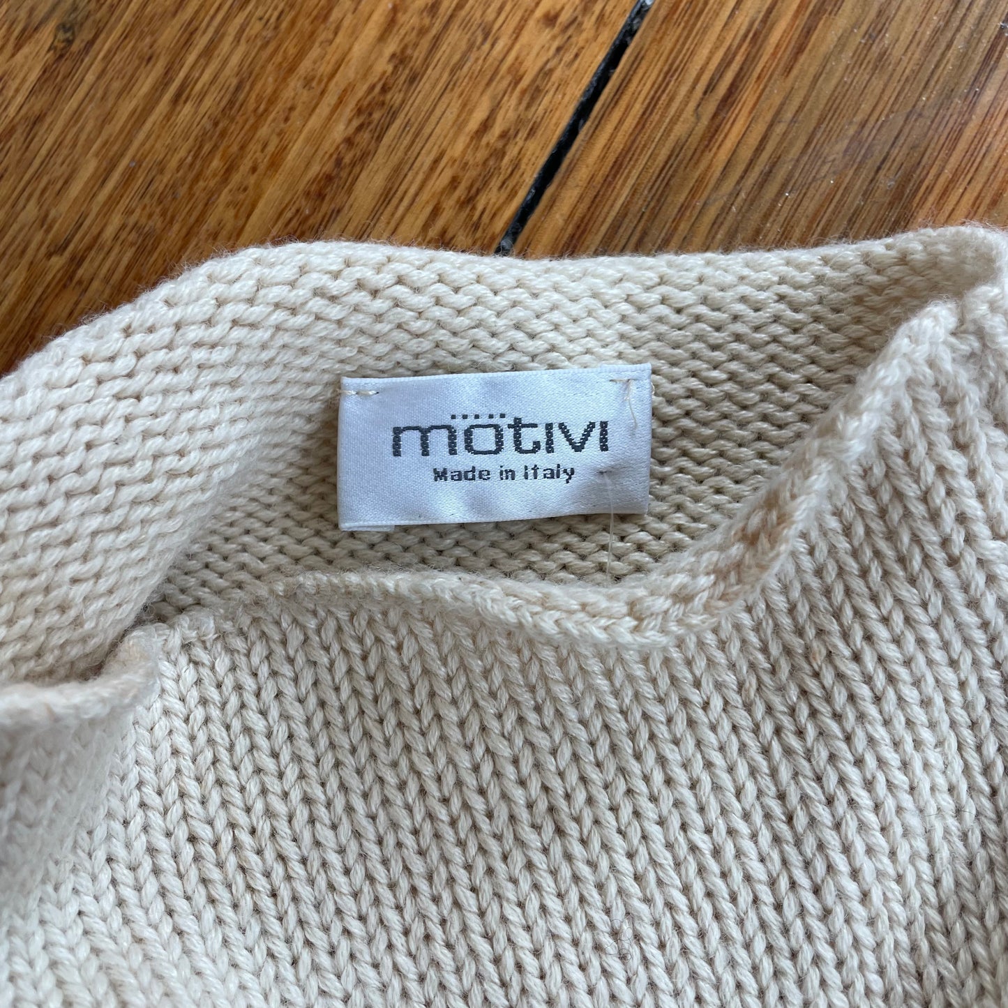 wool sleveless mock knit top