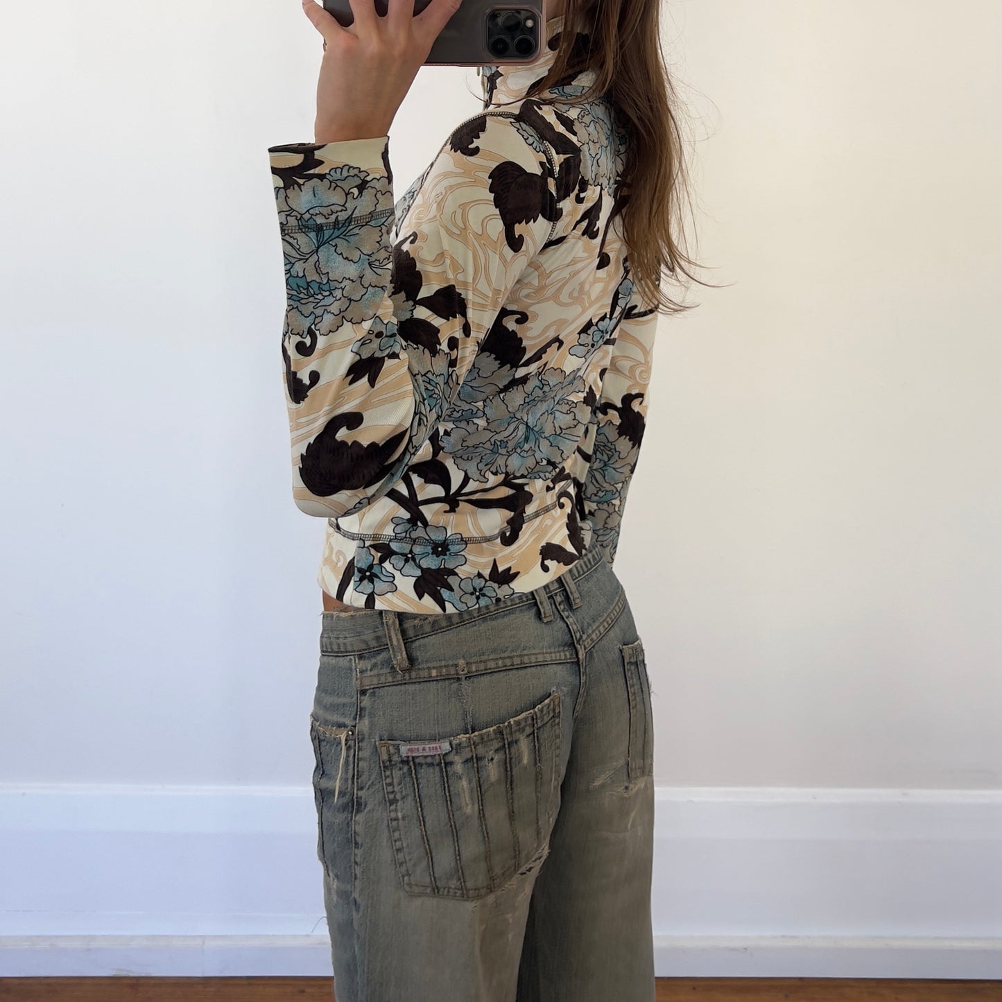 graphic zip up long sleeve