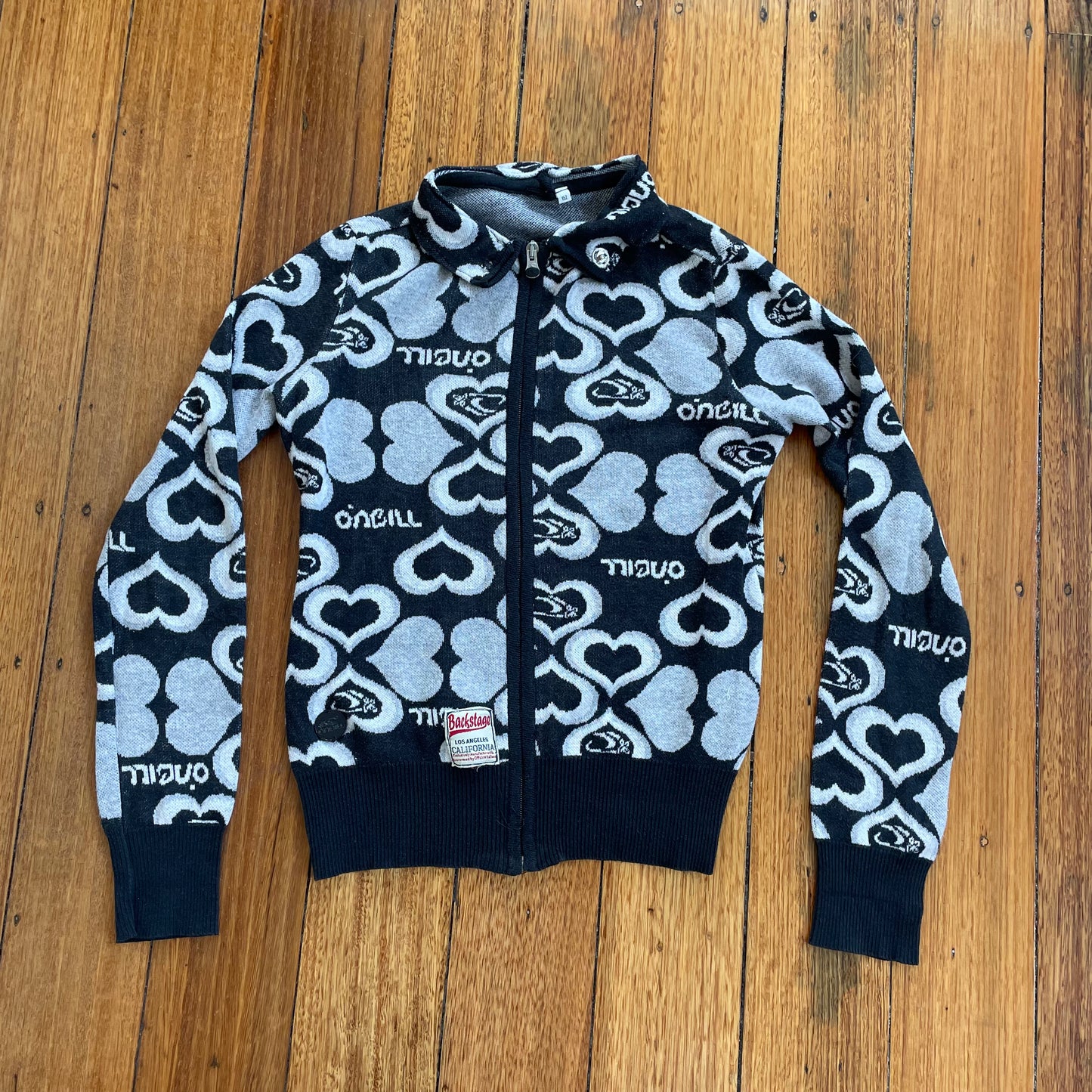 graphic zip up long sleeve
