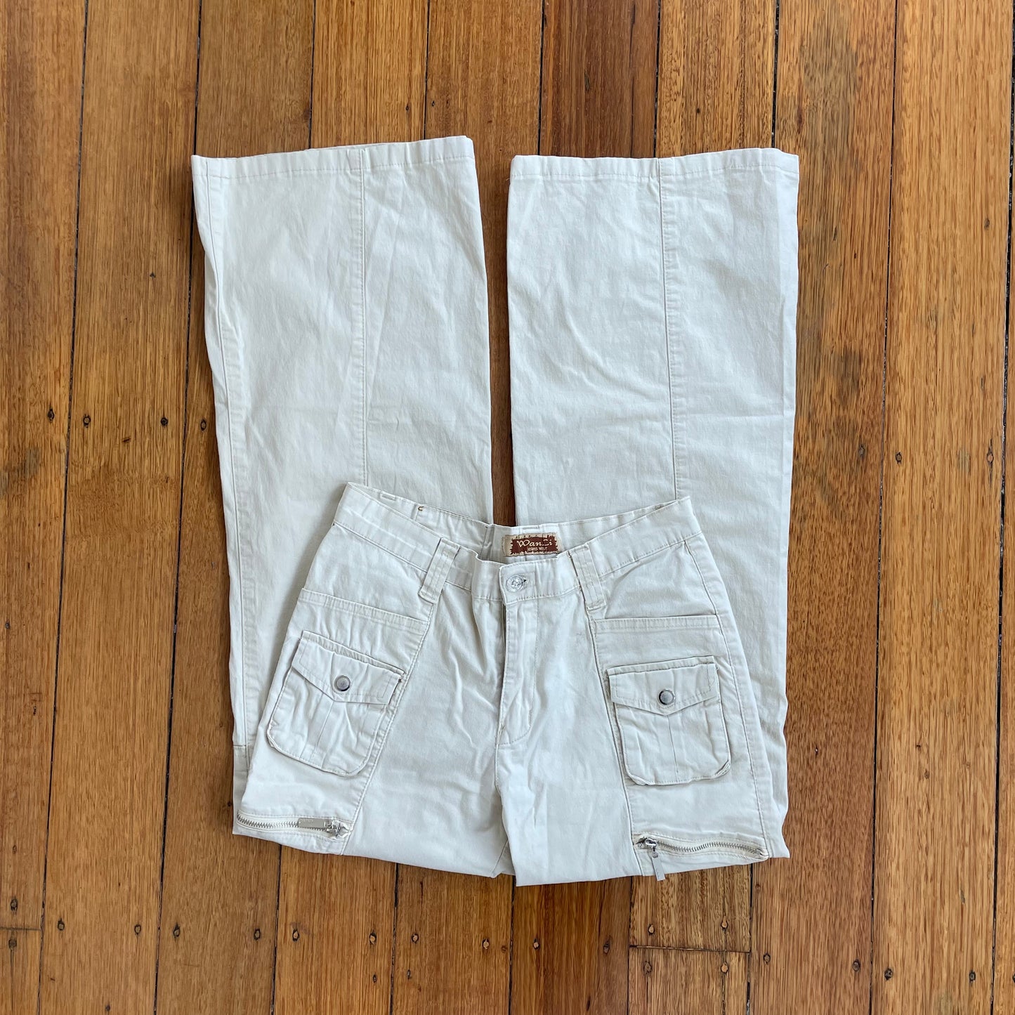 wide leg cargo pants
