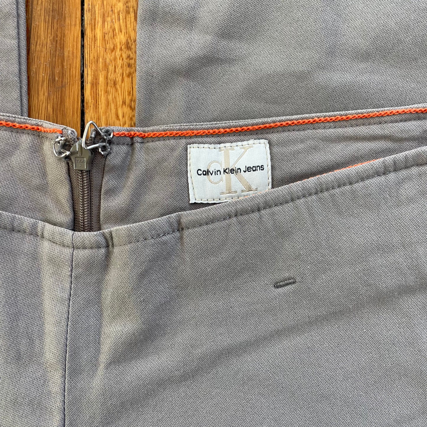 grey wide leg trousers