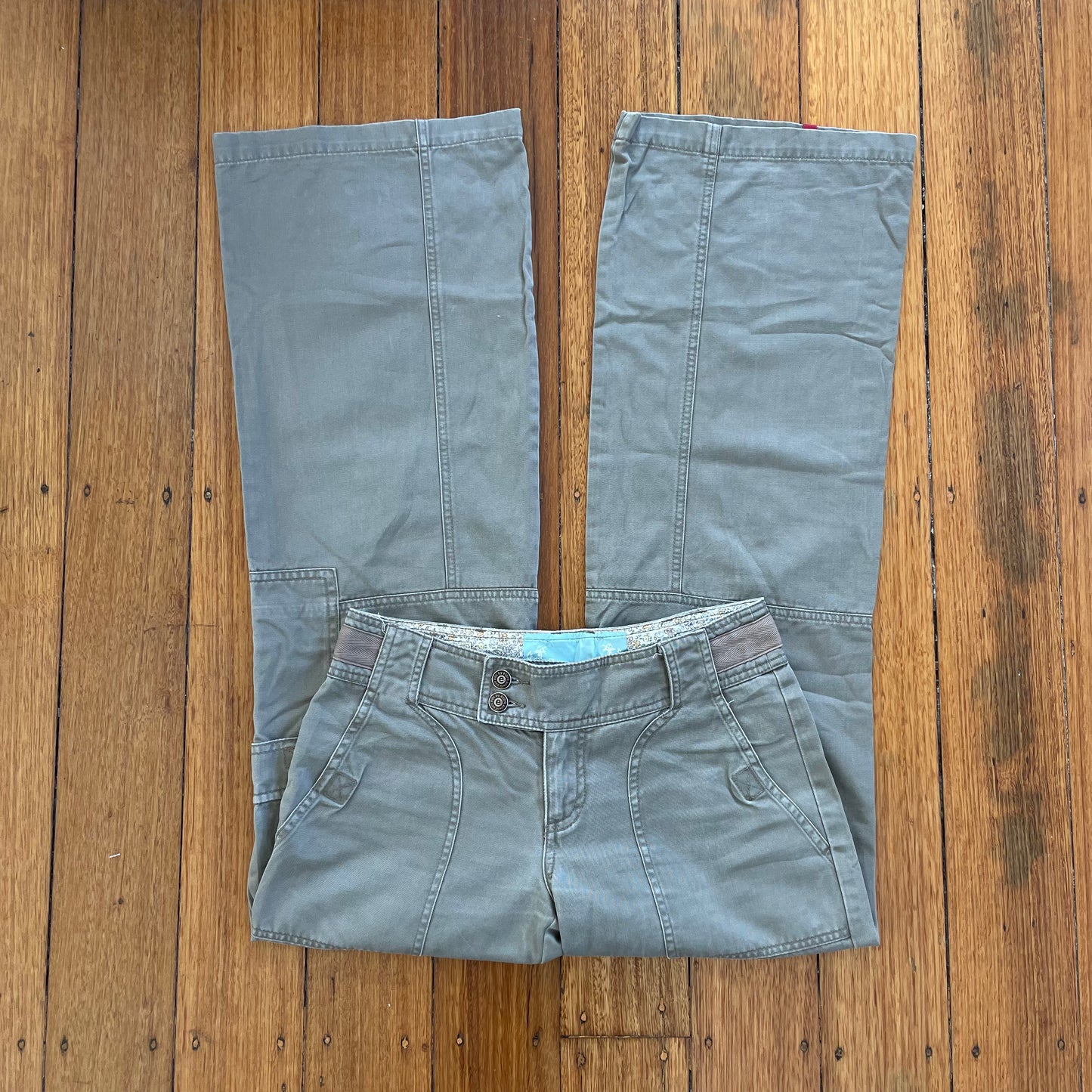 khaki cargo pants