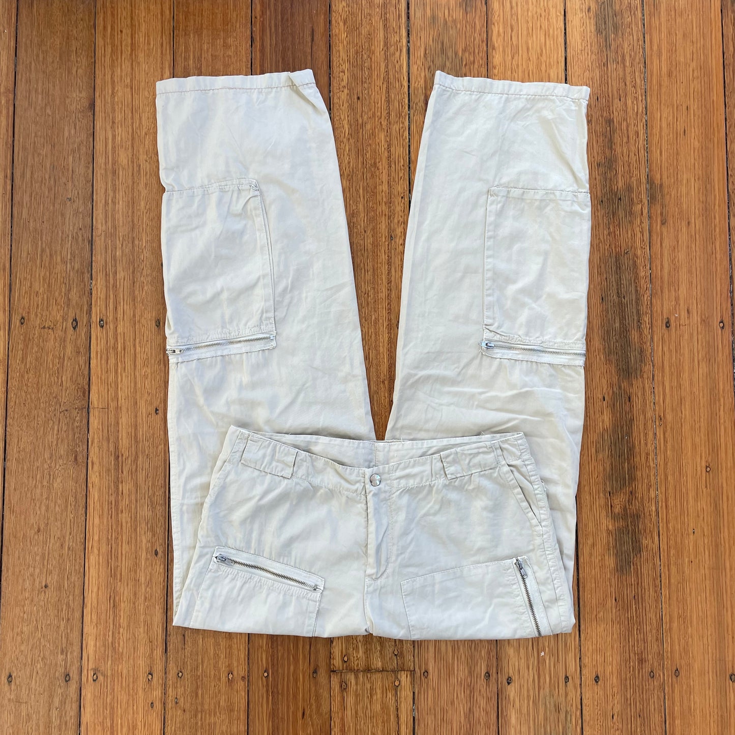 baggy cargo pants