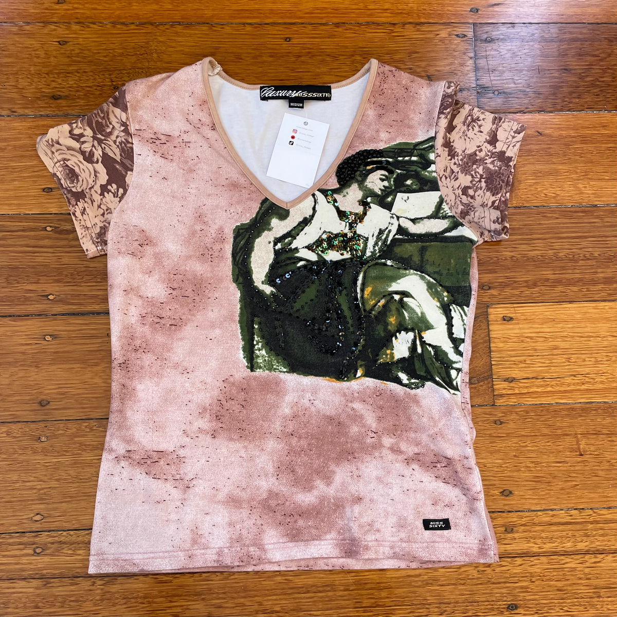 graphic beaded tee