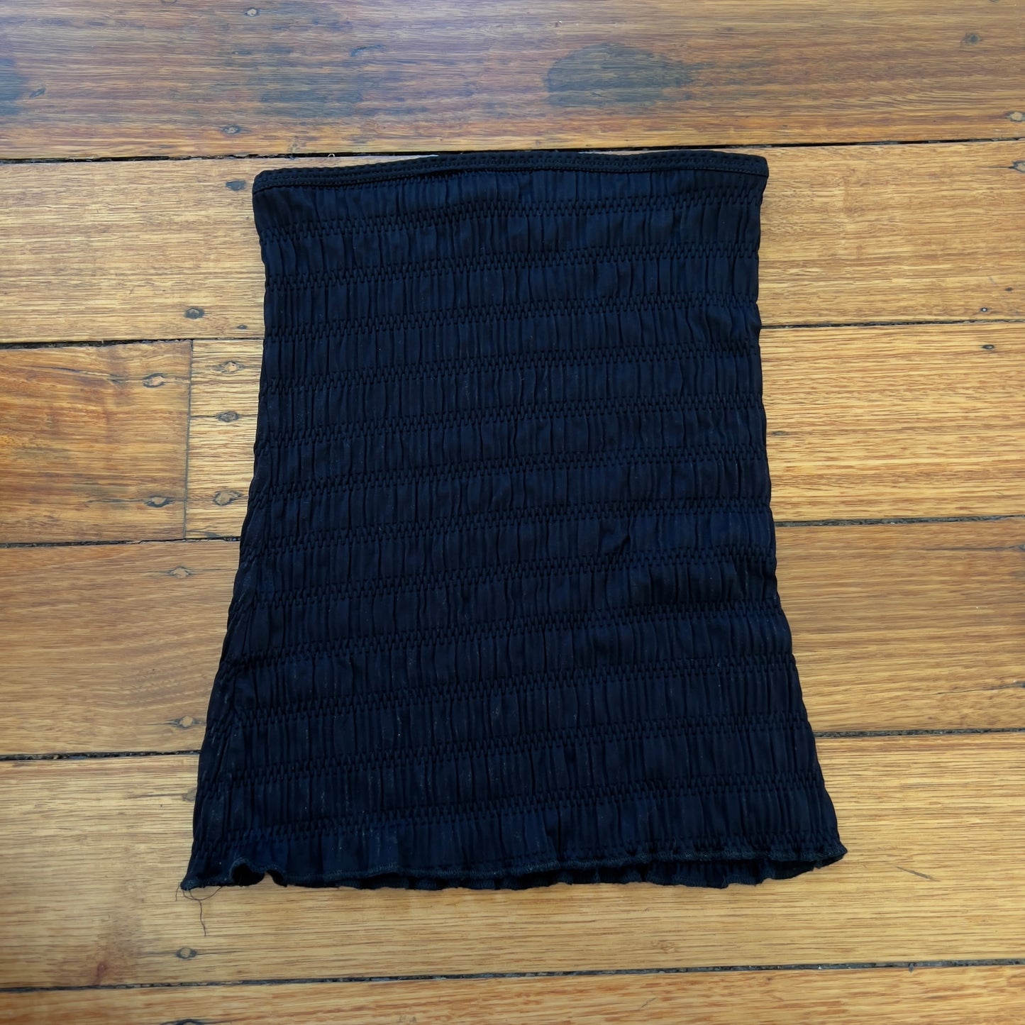 black ruched strapless top