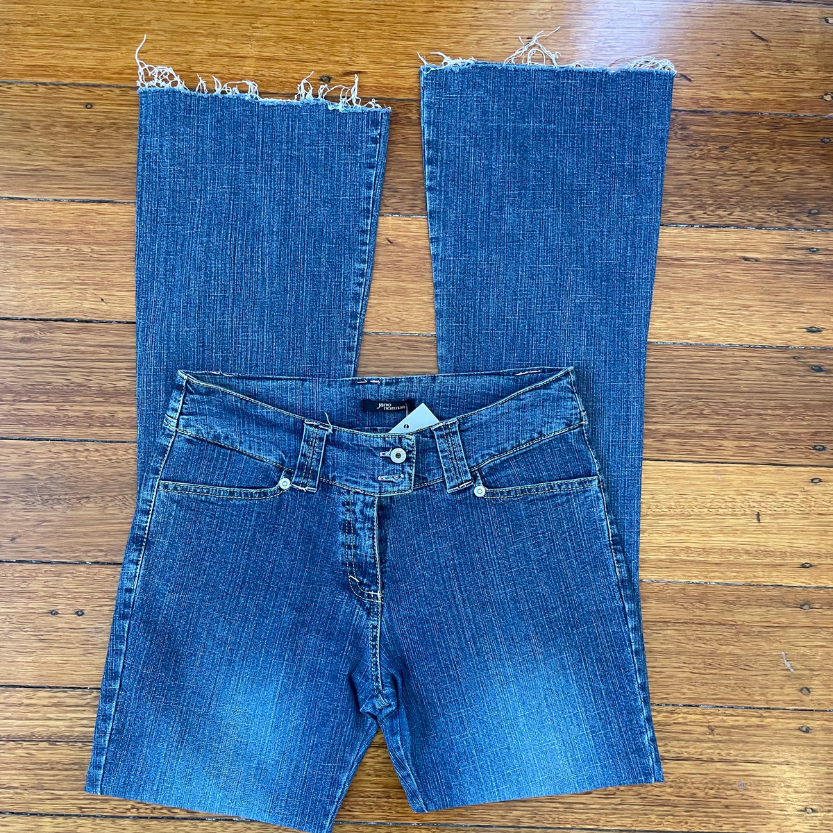 bootcut raw hem jeans