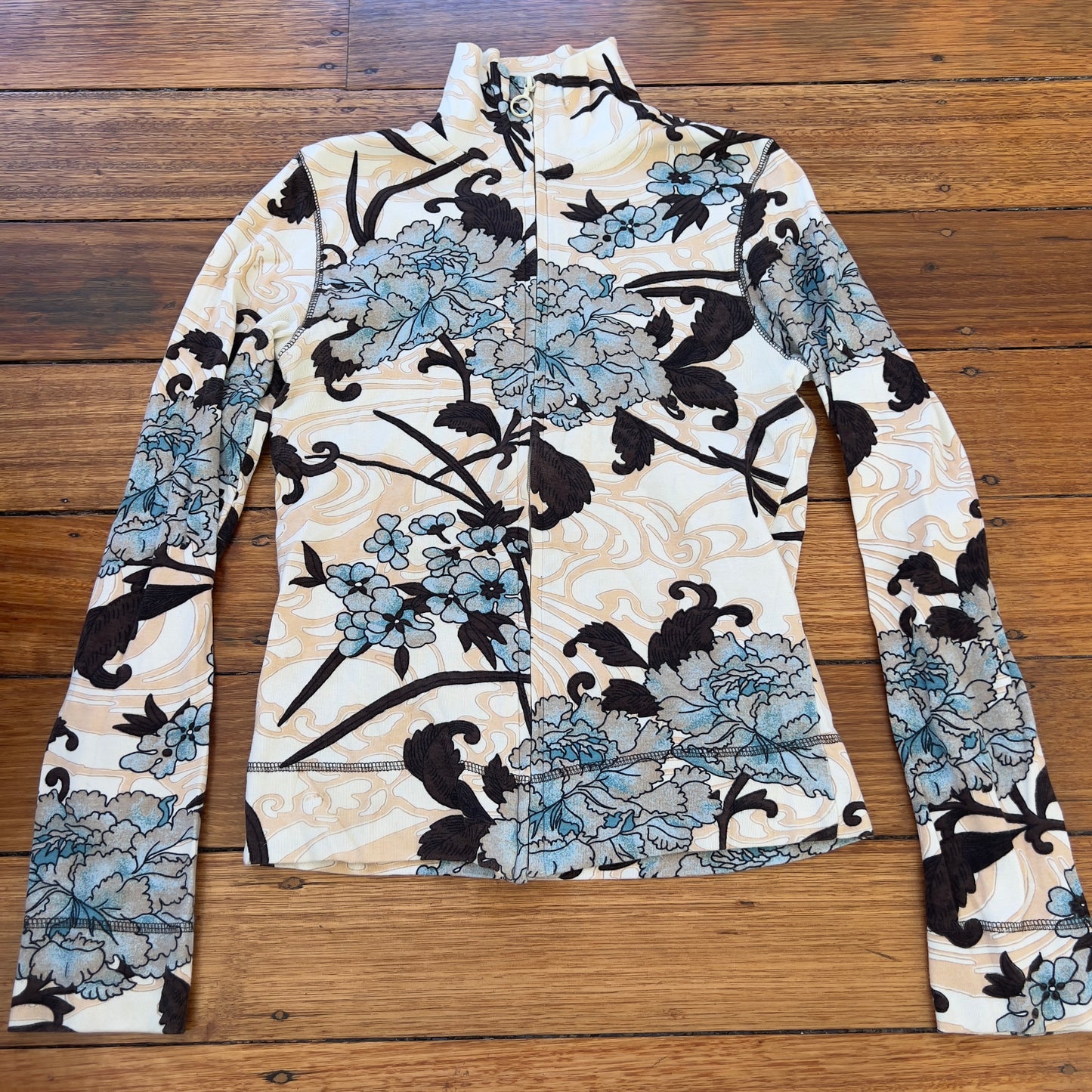 graphic zip up long sleeve