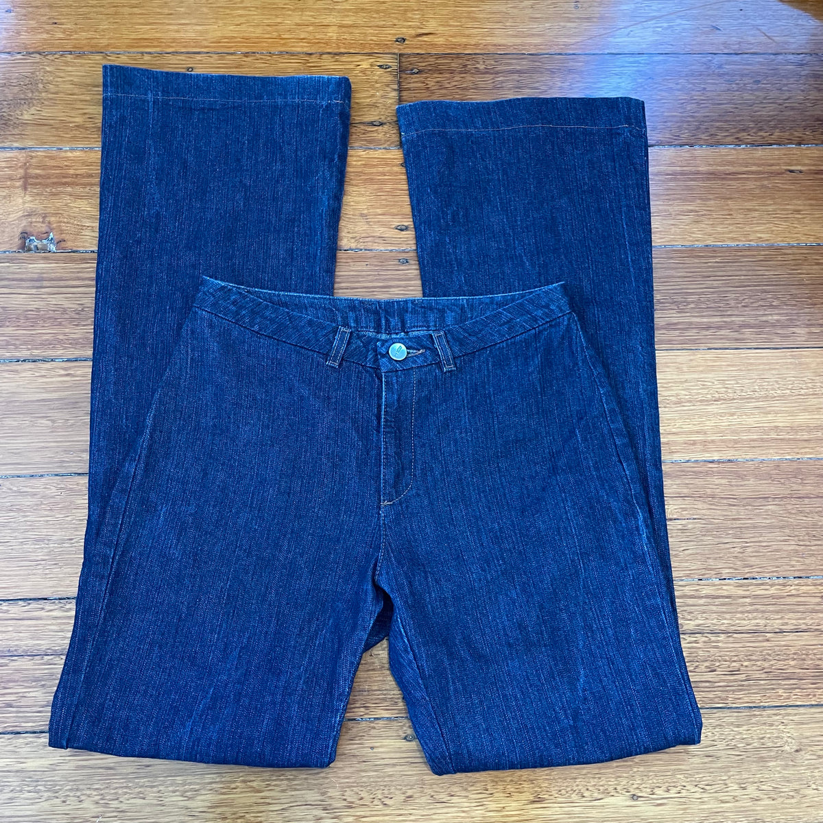 dark wash denim jeans