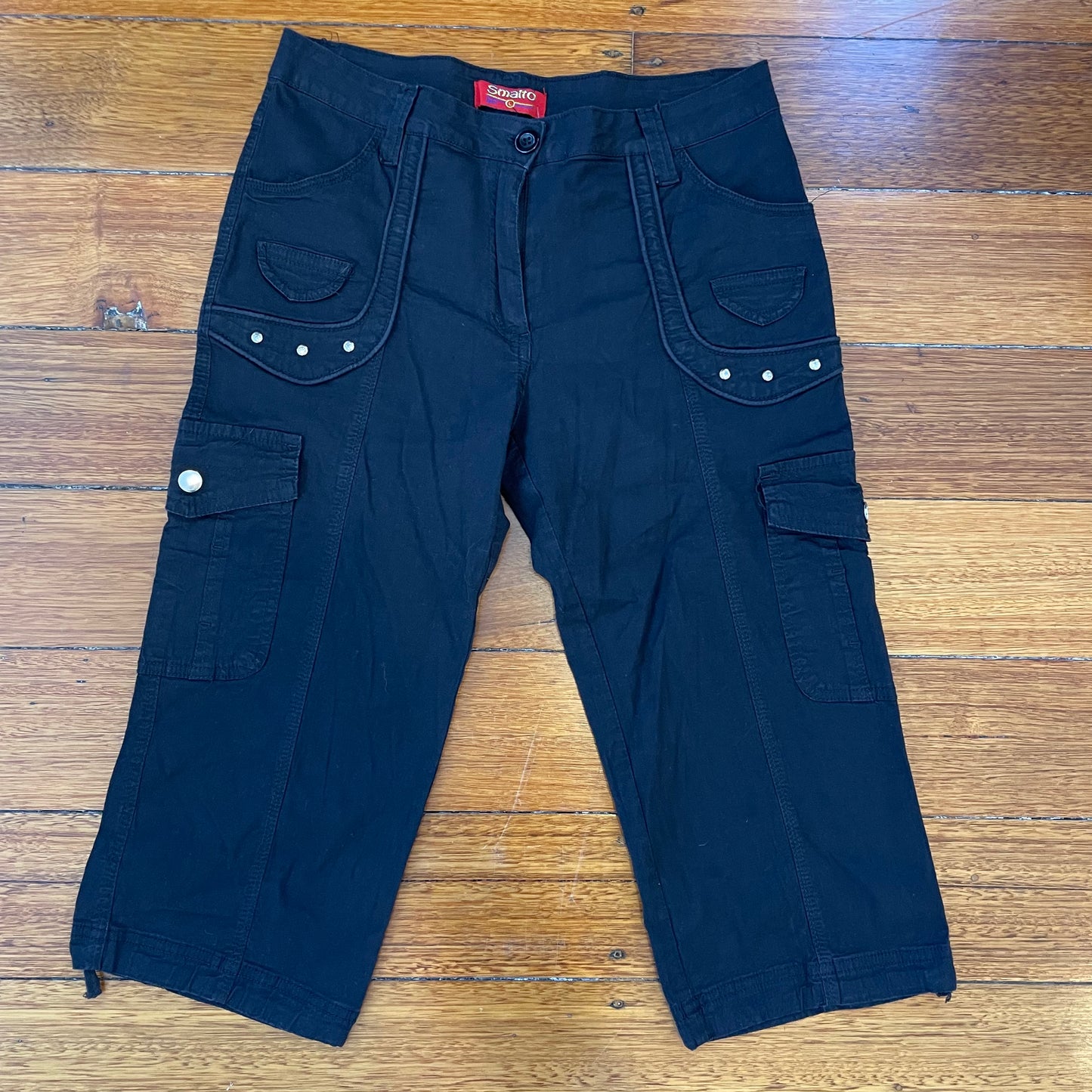 black capri pants