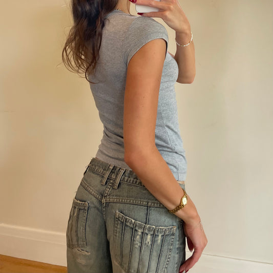 grey Nike tee