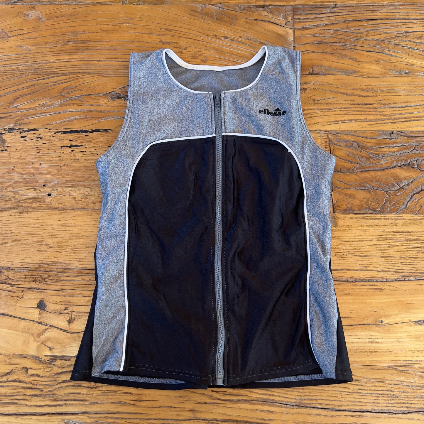 2000s Ellesse zip-up sports tank