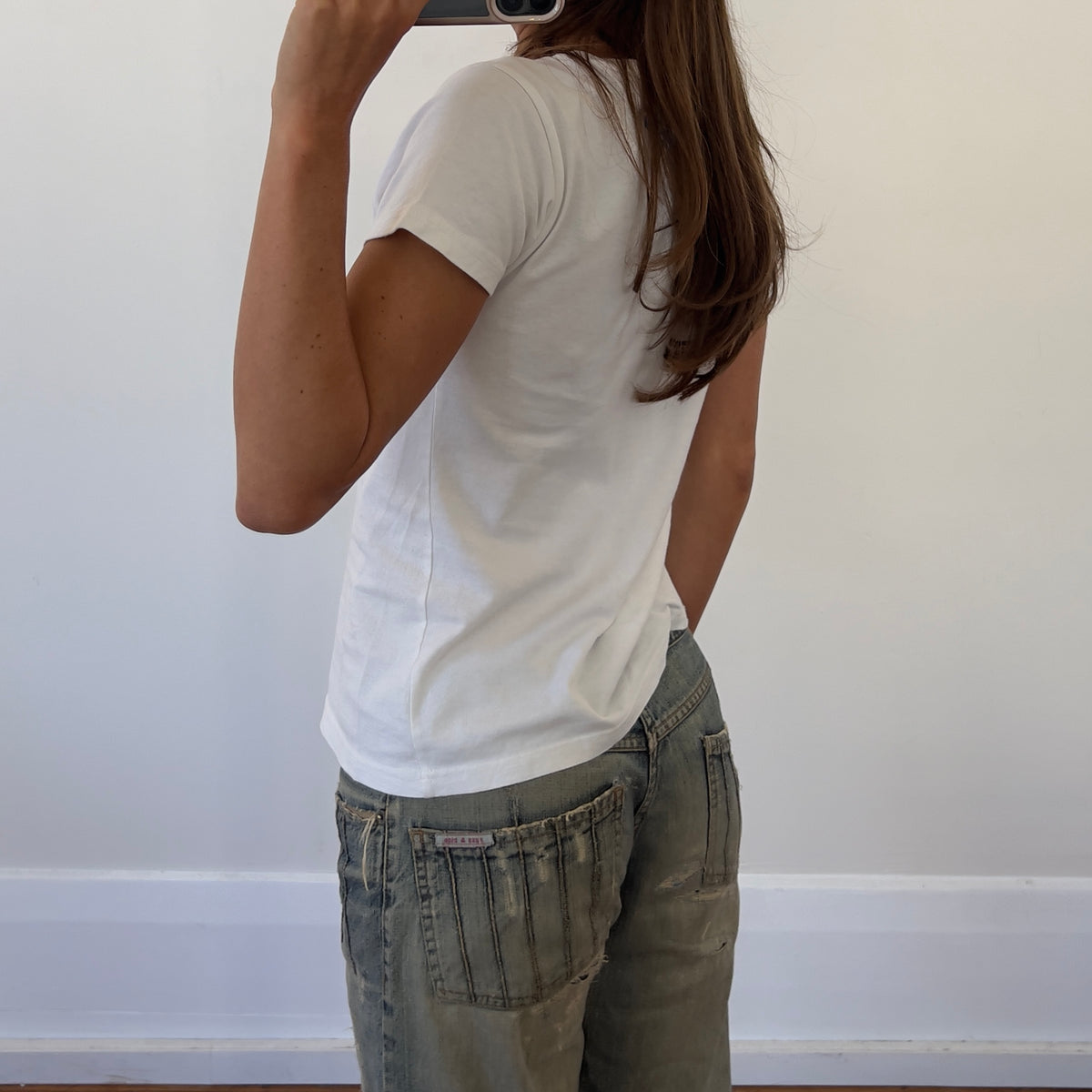 graphic embroidered tee