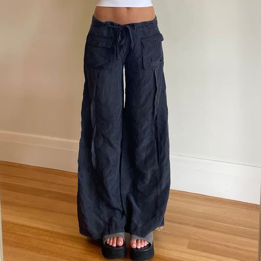 lightweight baggy pants
