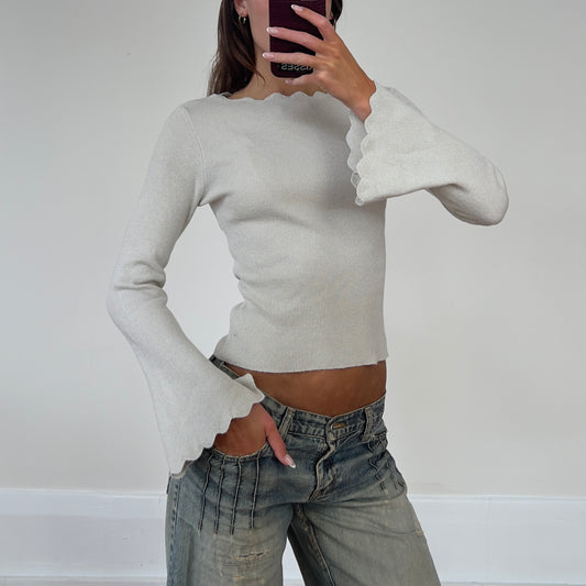 flared sleeve knit sweater