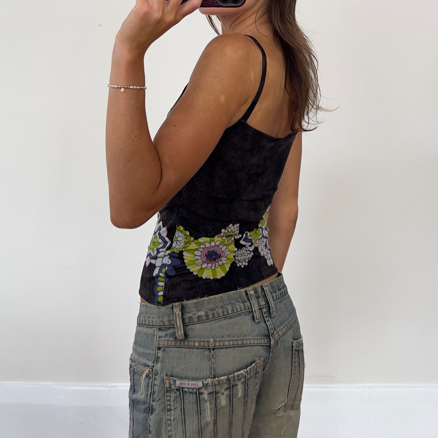 graphic tank